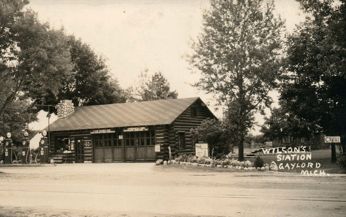 Wilsons Gas Service Station Gaylord Mi Rare Rppc Vintage Photo Mobil Mechanic (newer photo)